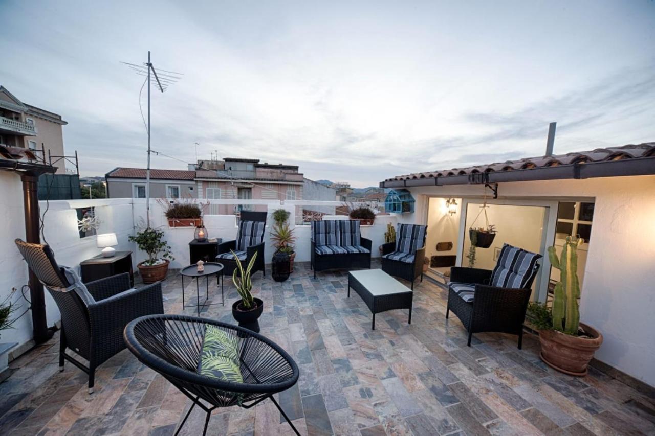 Cozy Guest House Downtown Olbia Exterior photo